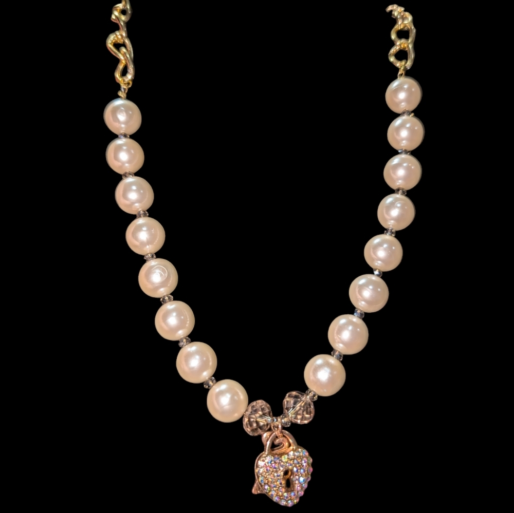 Handmade big pearl necklace